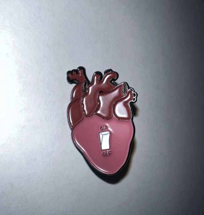 Брошь серии Heart