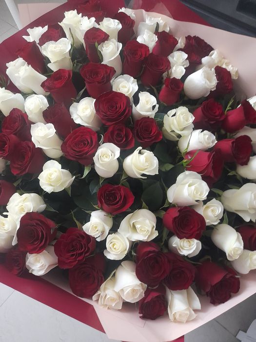 Букет цветов розы