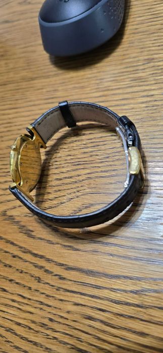 Продам часы женские Longines