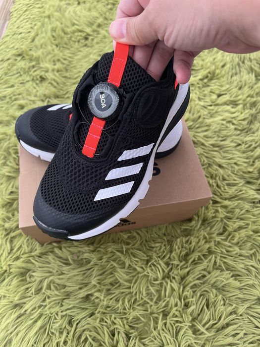 Кроссовки Adidas