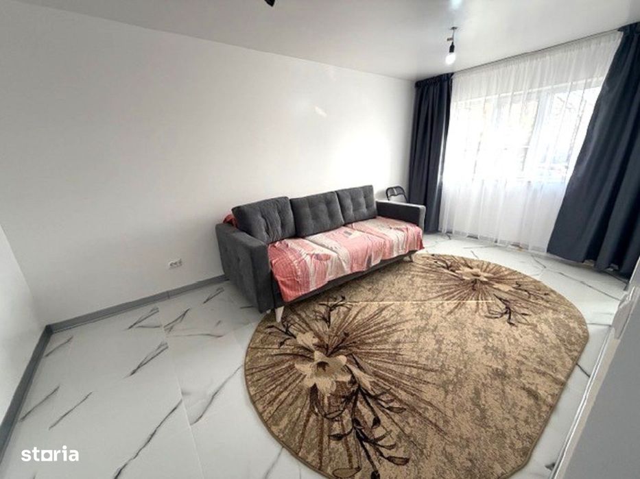 Garsonieră complet renovată, ideală locuință sau spațiu comercial