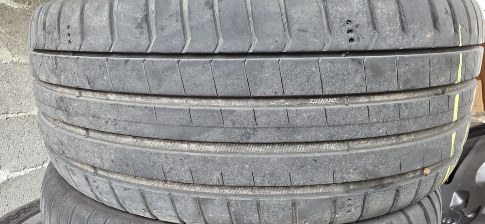 Гуми 4бр 245/40/18 - 1бр  - 199лв