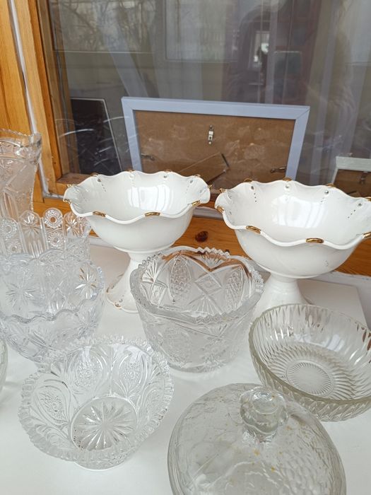 Ваза, пепельницы, рюмки, хрусталь