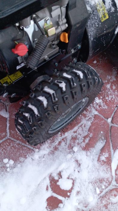 Nac freză zăpadă pe benzină