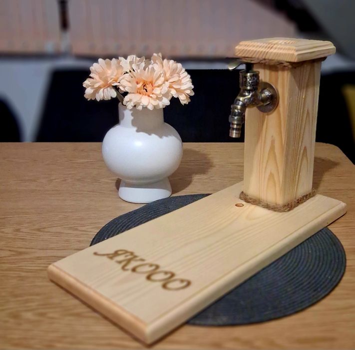 Диспенсър за алкохол чешмичка