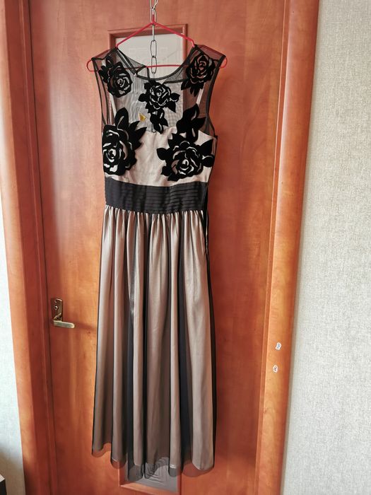 Очень красивое коктейльное платье