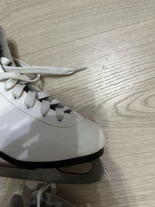Коньки женские 36 размер