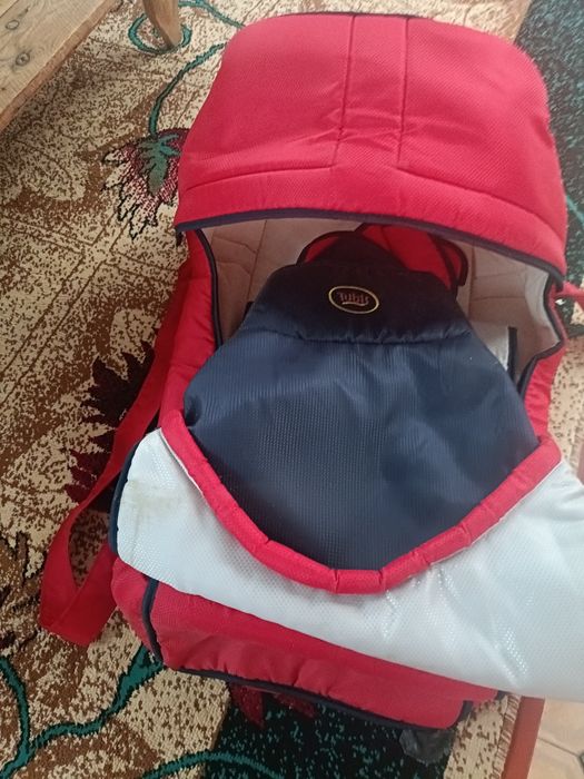 Продаю детскую люльку сумку