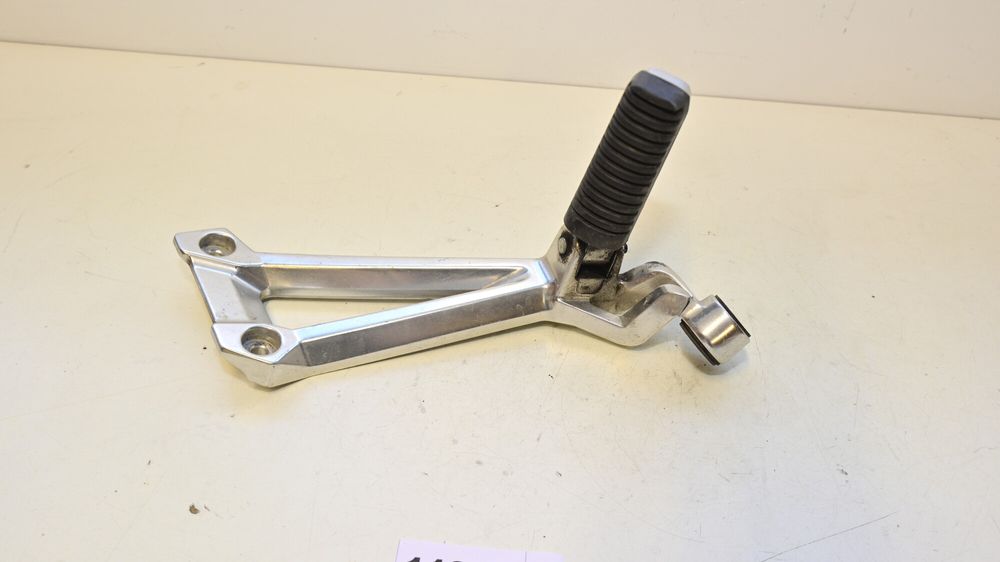 Suport Scarita Pasager Dreapta Yamaha XJR 1300 2007 - 2015