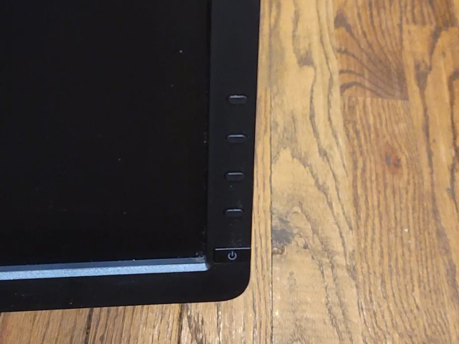 Монитор Dell 24"