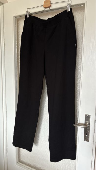 Подарявам!Долнище на анцунг р-р ХЛ