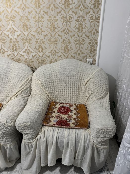 Диван в хорошем состоянии