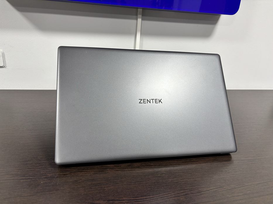 Продам ноутбук Zentek