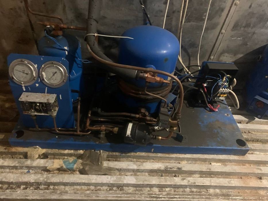 Рабочий Рефрижератор (холодильный) контейнер (серия Alka)