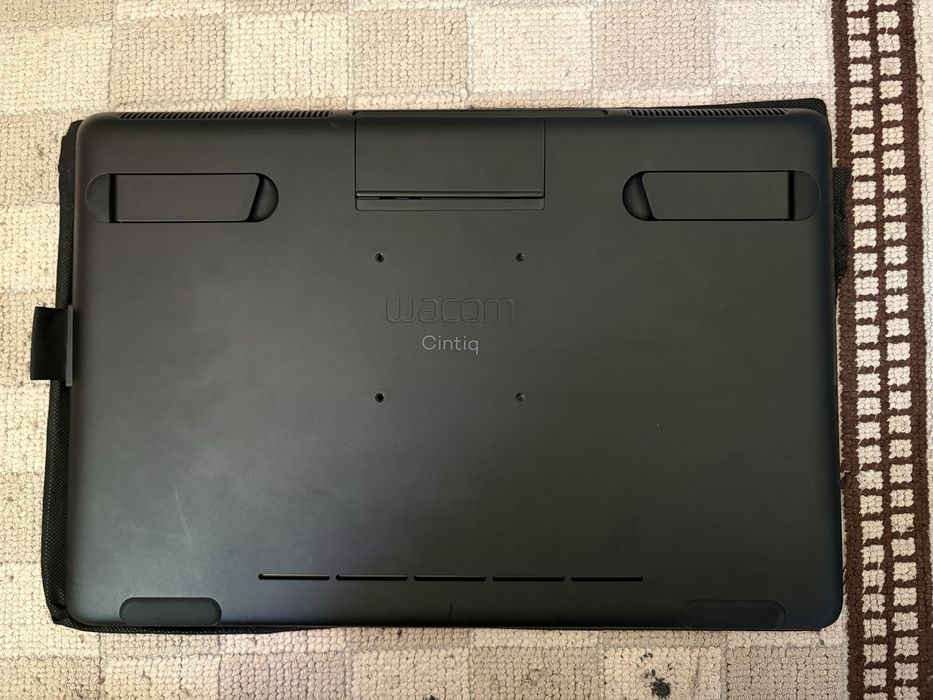 Продам планшет Wacom Cintiq 16 pro
