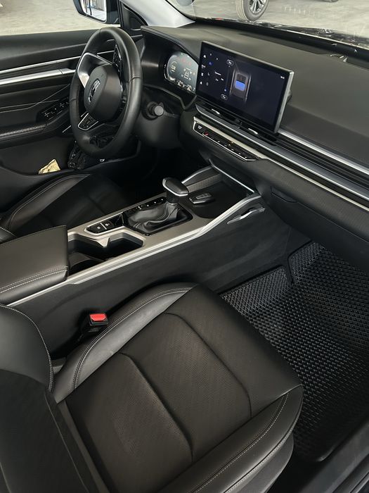 Geely Emgrand Flagship 2024