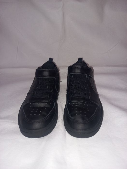 Incaltaminte sport Nike. Adidasi copii marimea 32