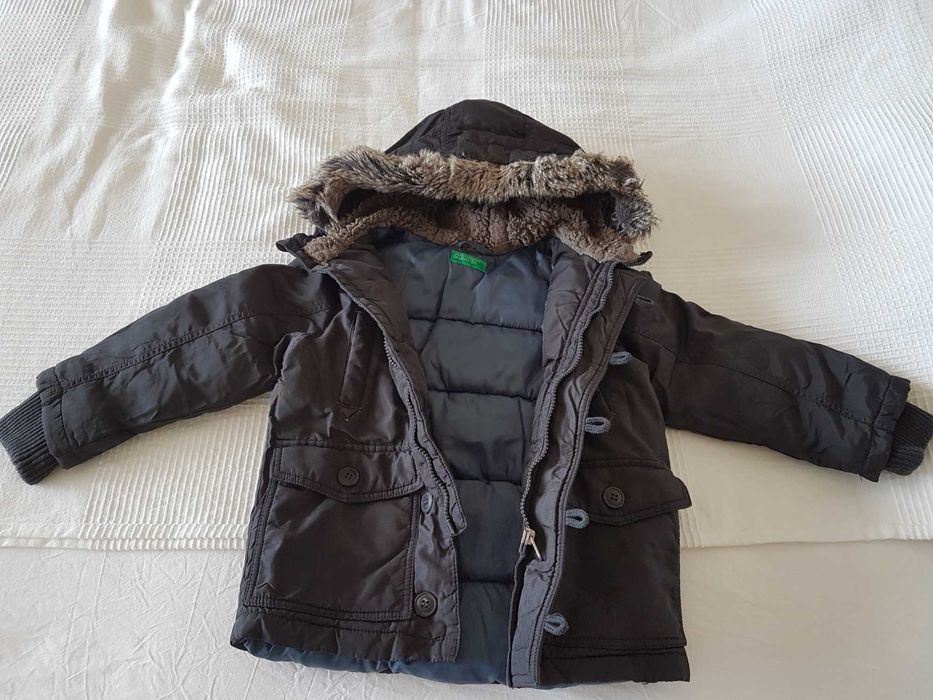 Пролетно-есенно яке (2бр.), зимно яке (2 бр.) и елек с качулка