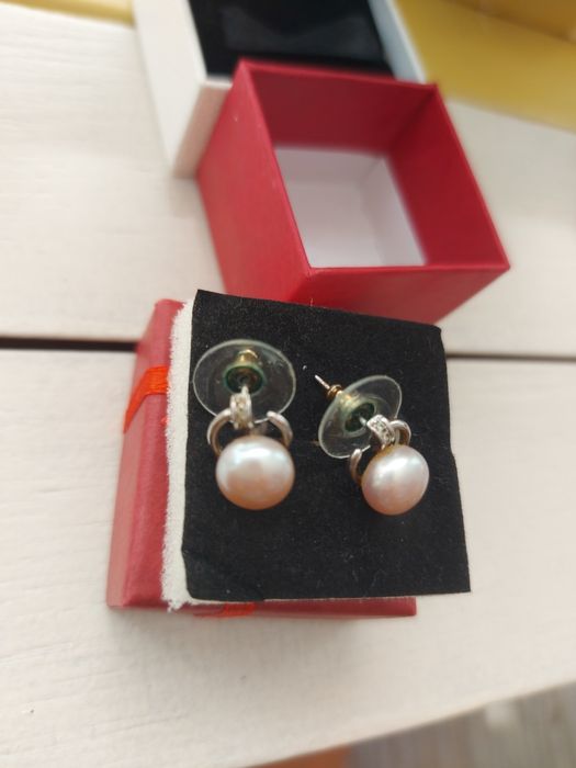 Сребърни бижута с естествен камък