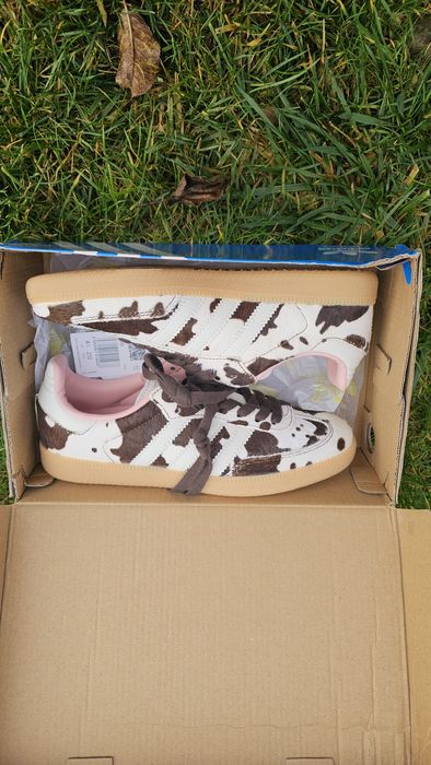 Aadidas samba cow print size 37 true to size