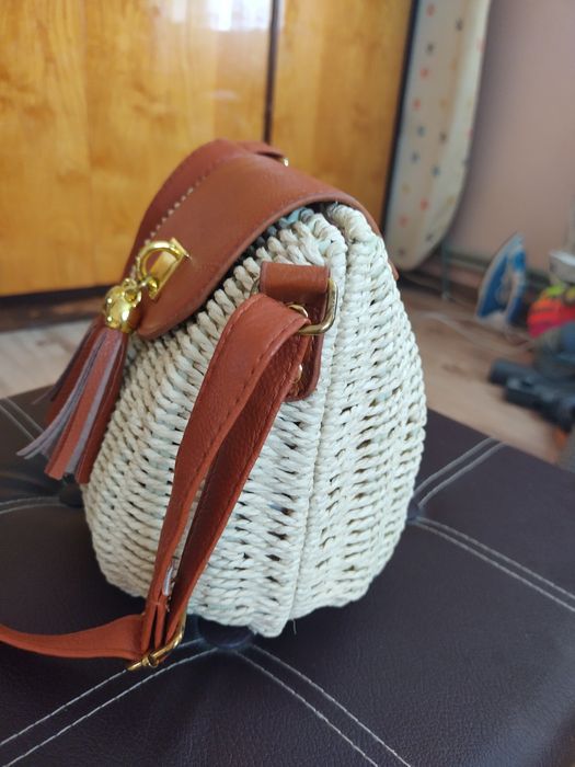 Дамска чанта- Нова!!