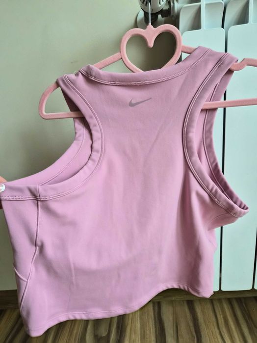 Продавам NIke потник