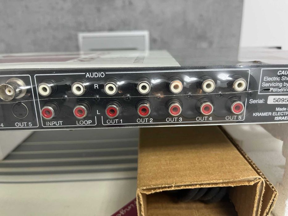 Kramer Electronics SV-5N is a professional video distribution amplifier (DA)