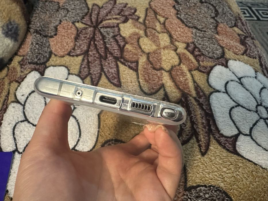 Продам оригинальный Samsung Galaxy Note 10 Plus.