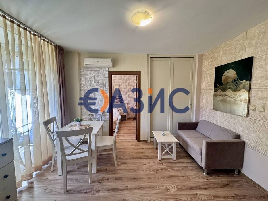 Продава се Двустаен апартамент в к.к. Слънчев бряг - 65 кв.м за 1430 €/кв.м - Снимка #5