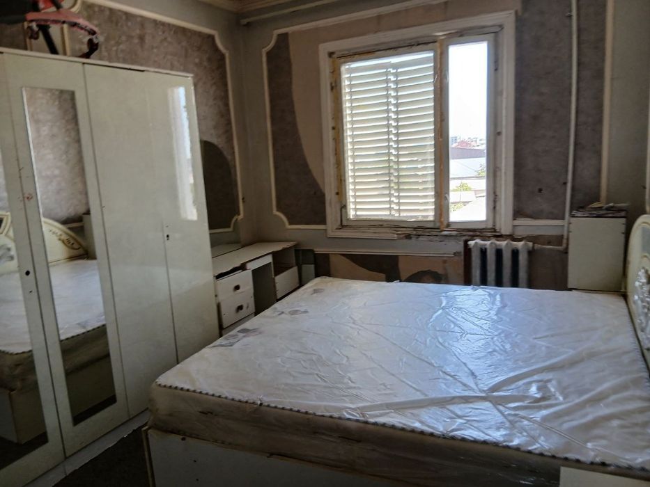 Мирабадский р-н. Массив 3 куйлюк. 3-х комн, кВ. 78м².