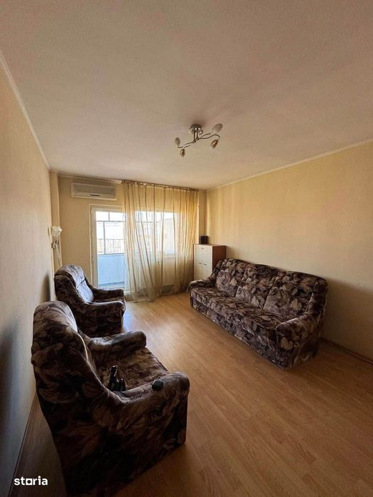 De vanzare apartament 4 camere, pe Bd. Roman Musat,2 bai si 2 balcoane