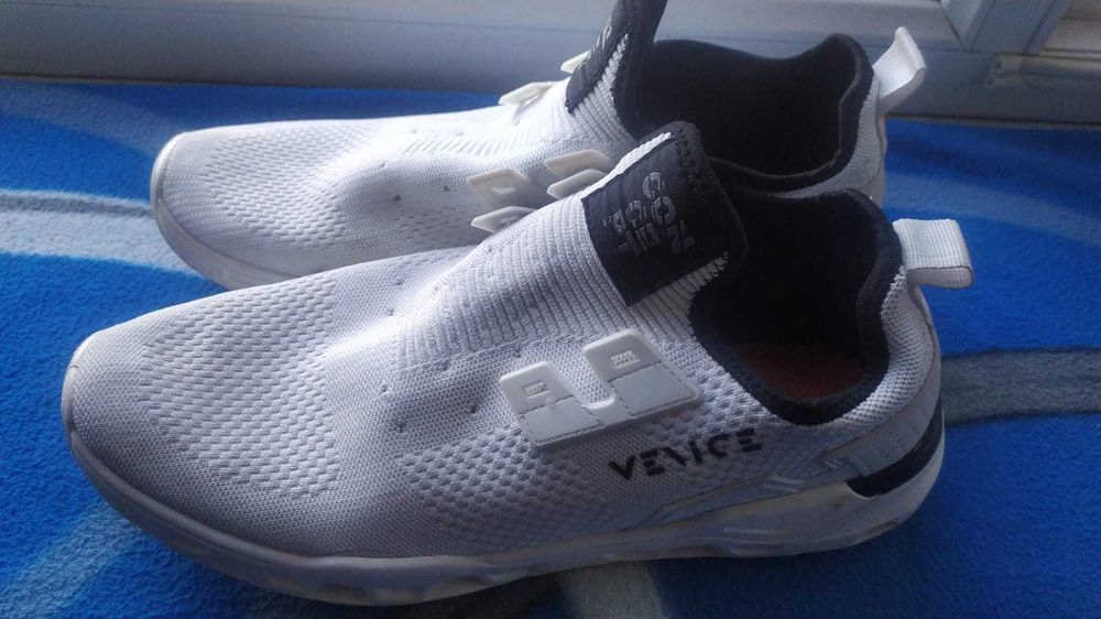 Кроссовки мужские ADIDAS