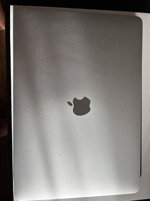 Macbook Pro A2338 m1 8 GB RAM SSD 500 GB