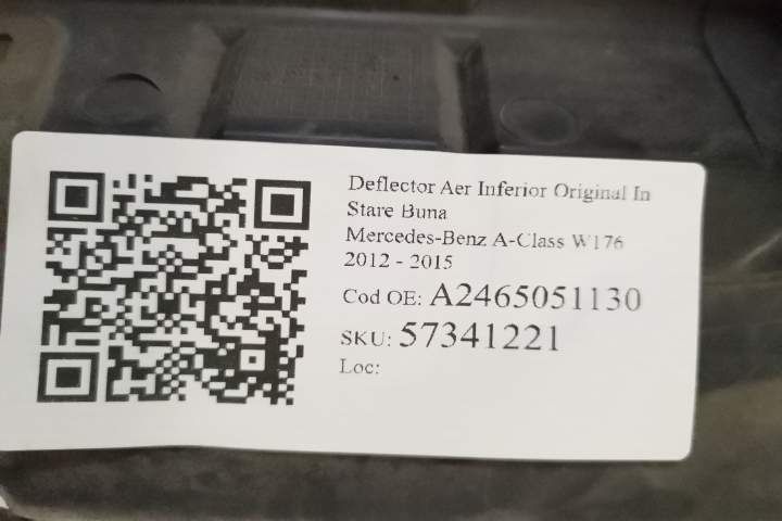 Оригинален долен въздушен дефлектор в добро състояние Мерцедес-Бенц А-