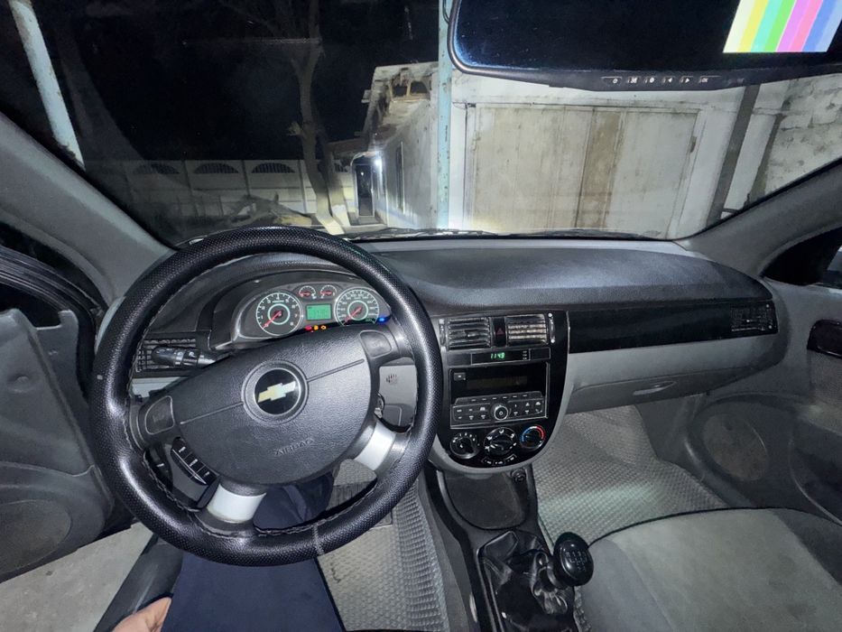 Срошни жентра сотилади