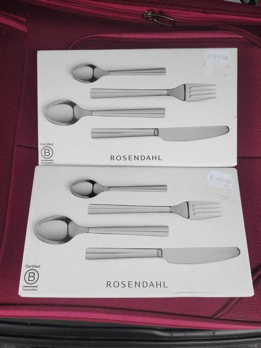 Două seturi de tacâmuri rosendahl,500 ron bucată