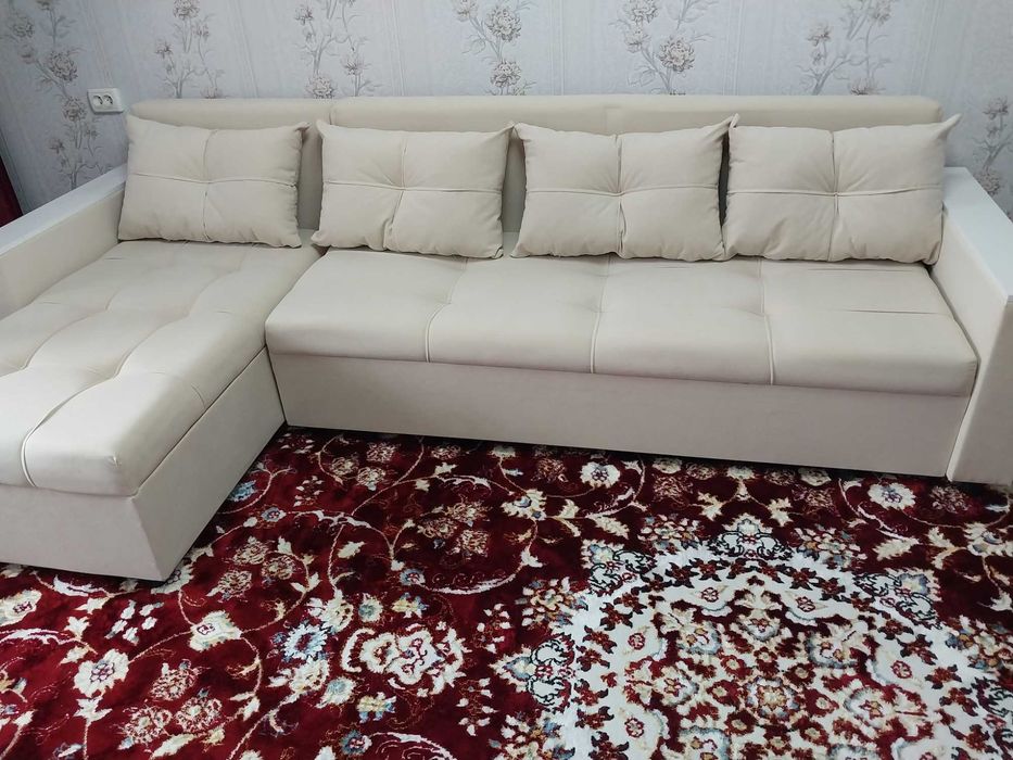 продам   Угловой      Диван