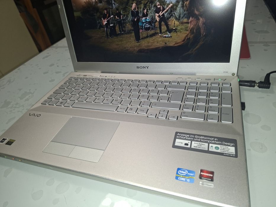 Sony Vaio, Intel i5, 8 gb ram, 500 gb, video dedicat, Bluetooth Full HD
