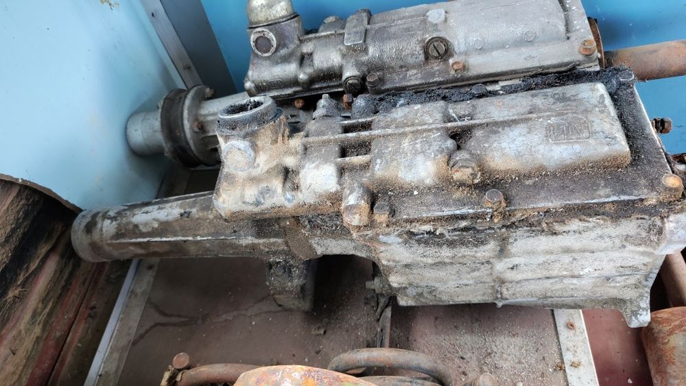 Коробка на Газ-24