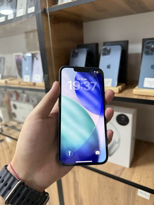 iPhone 13 128GB