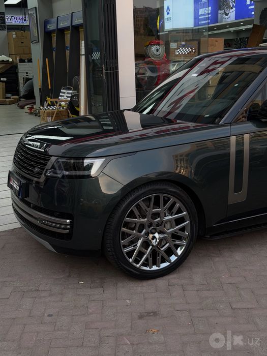 Range Rover sv 2027 wheel