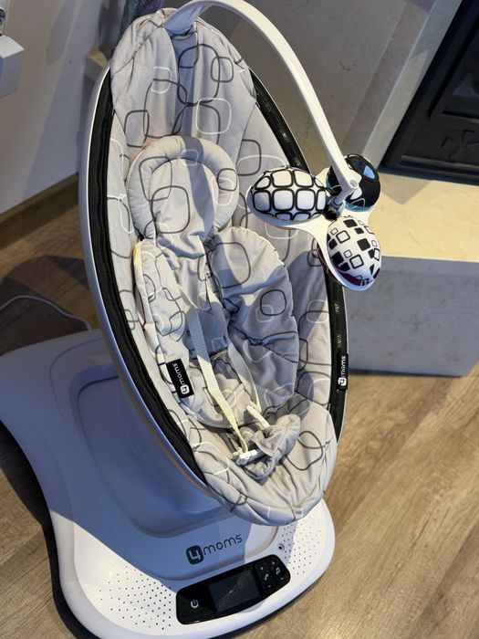 Бебешка електрическа люлка 4moms MamaRoo