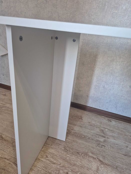 Стол белый 80×45×75