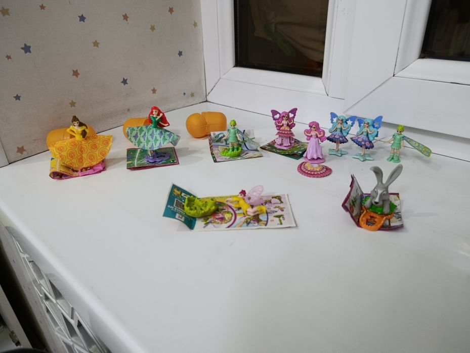 Игрушки Киндер, игрушки чупа чупс