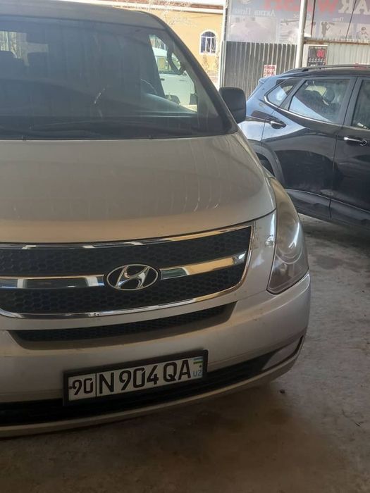 Hyundai Starex aʼlo