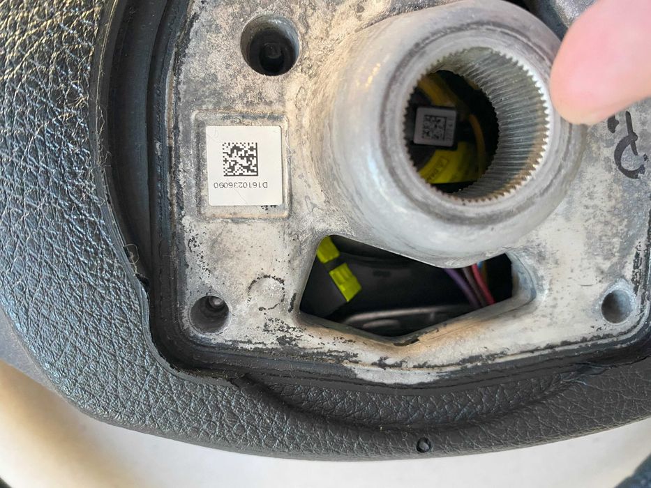 Volan si airbag BMW Seria 5 7 F10 F11 F01 distronic