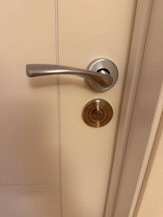 Usi  de interior alb feronerie Lince