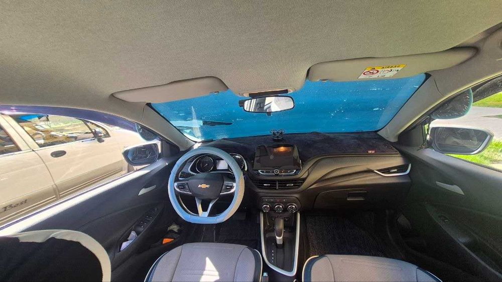 Chevrolet onix 2024 Srochno