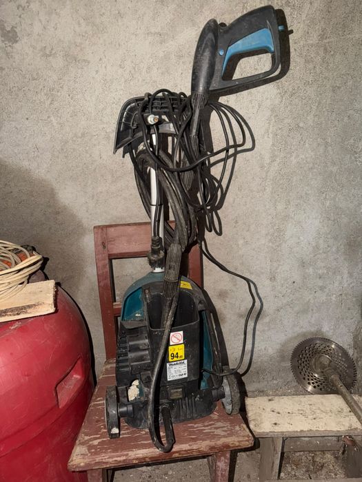 Aparat de spălat cu presiune Makita HW102 (1300W)