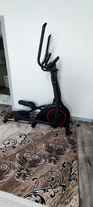 Эллиптический тренажёр